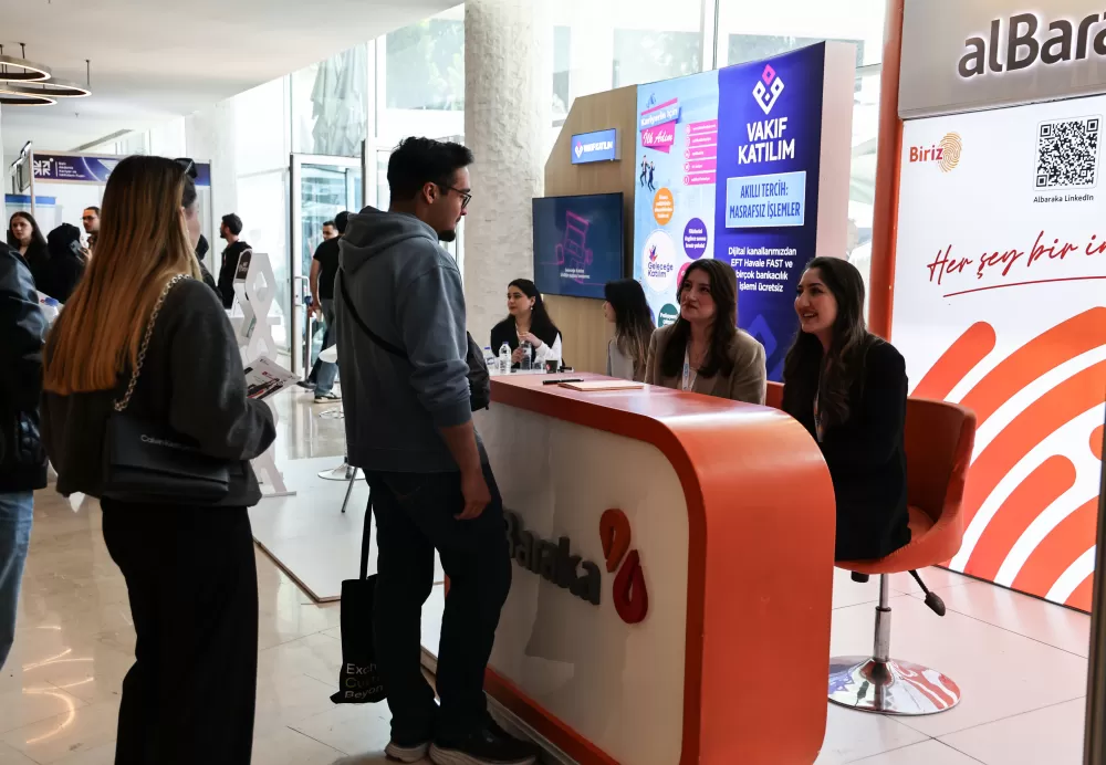 MAKÜ öğrencileri Antalya’da iş dünyasıyla buluştu