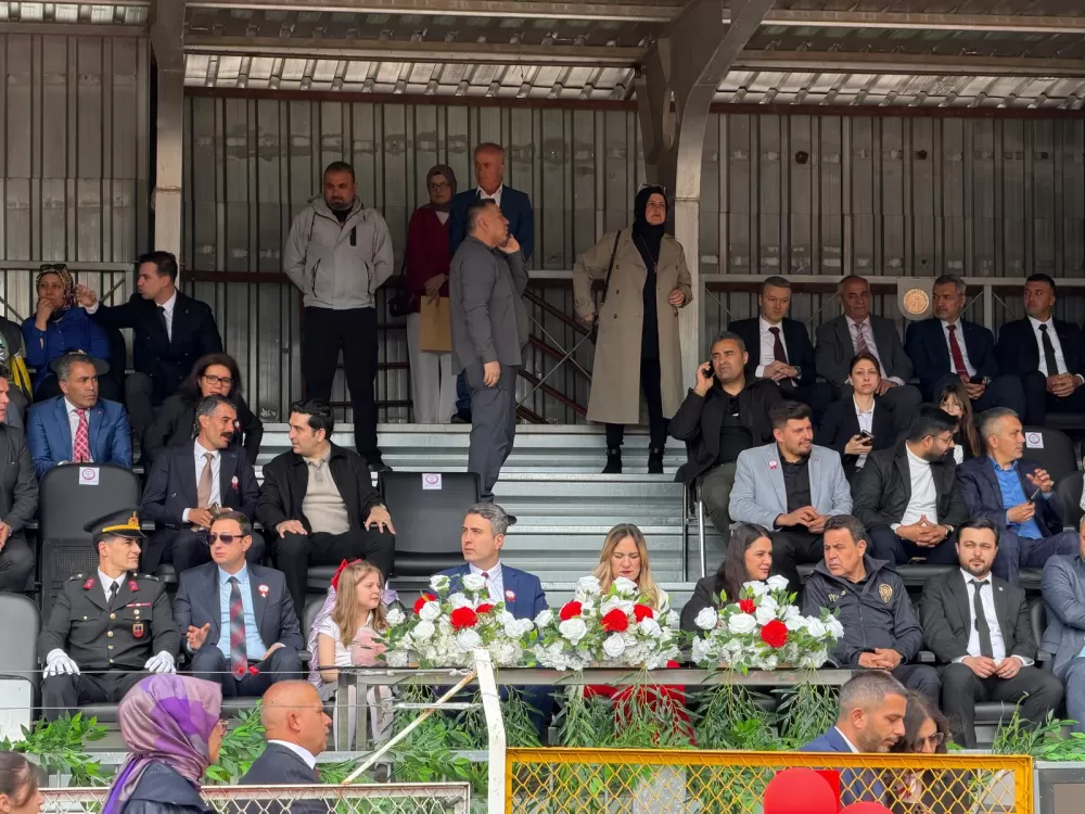 Bucak’ta 23 Nisan coşkusu 106. Yıl dolu dolu kutlandı