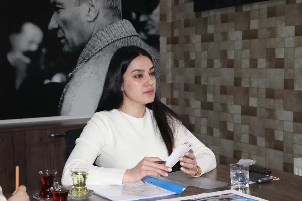 Başkan Hülya Gümüş birim müdürleriyle toplandı! Bucak için yeni adımlar planlandı