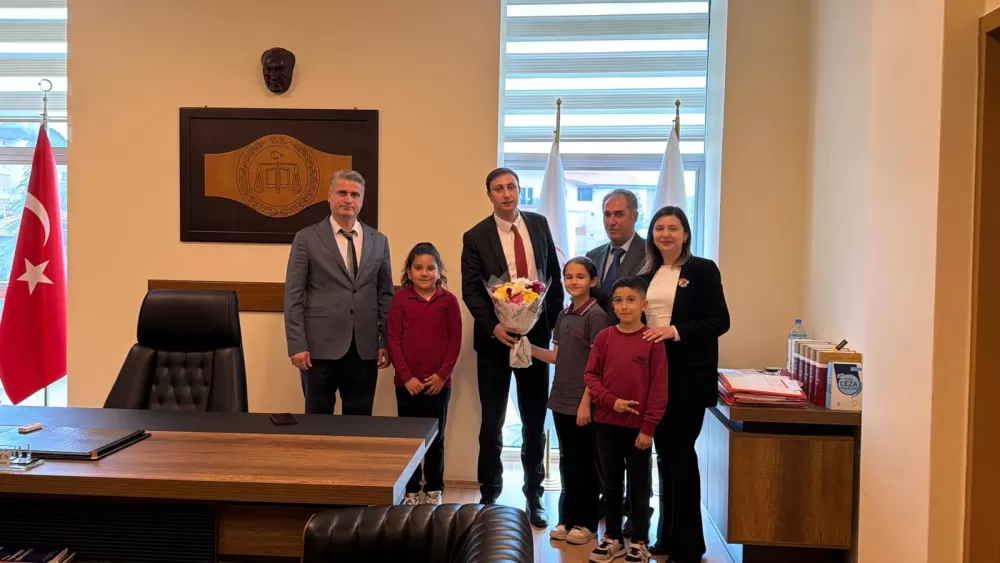 23 Nisan’da Bucak’ta temsili devir Başsavcılık koltuğu öğrencilerin oldu