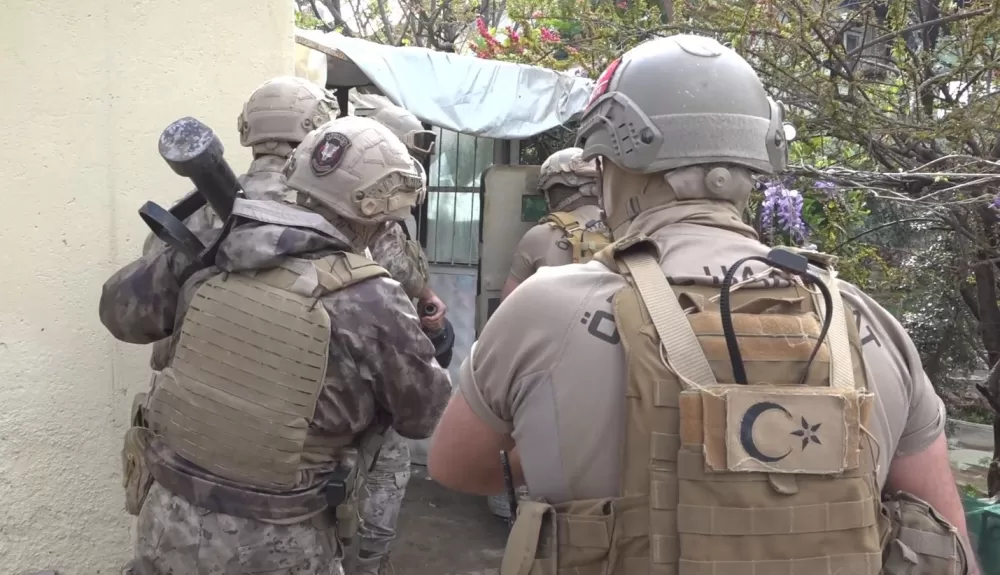 Antalya'da dev narkotik operasyonu 22 zanlı tutuklandı