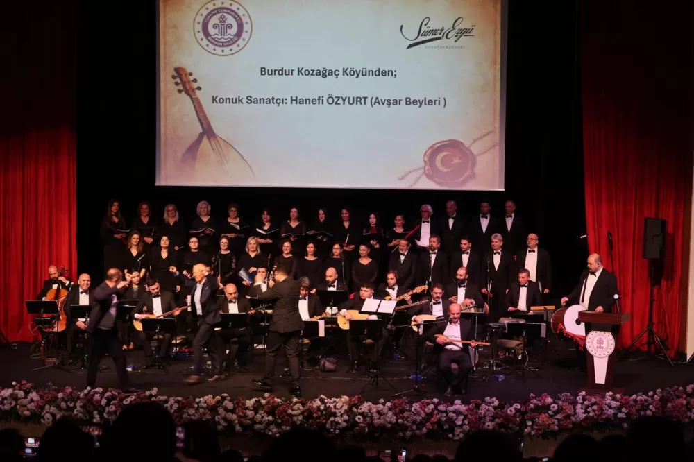 Burdur'da kahramanlık türküleri konseri! Duygu dolu anlar yaşattı