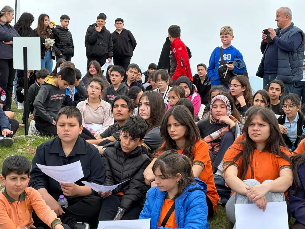 Bucaklı öğrenciler Kremna’da tarihe yolculuk yaptı