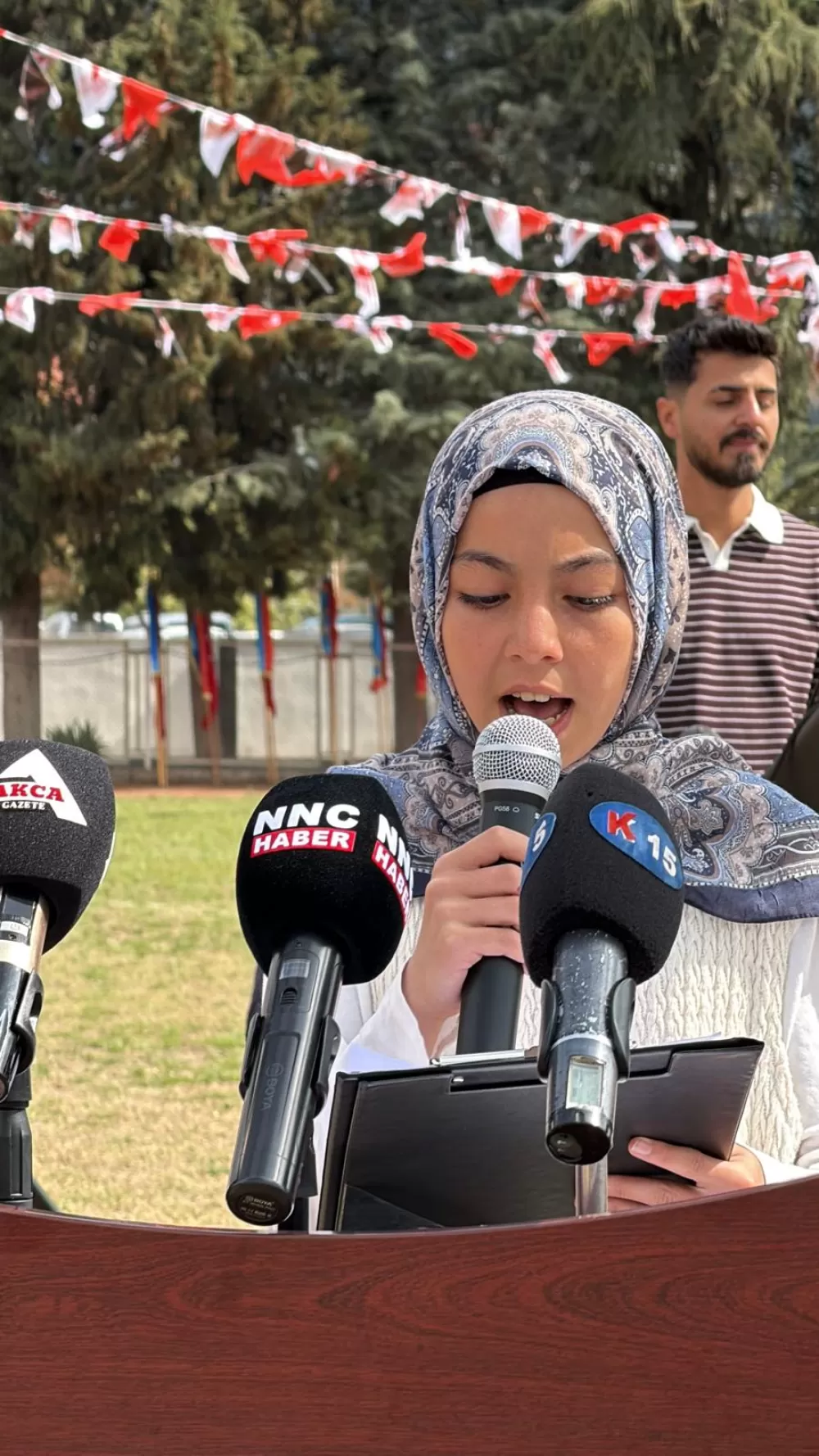 Bucak’ta 23 Nisan coşkusu 106. Yıl dolu dolu kutlandı