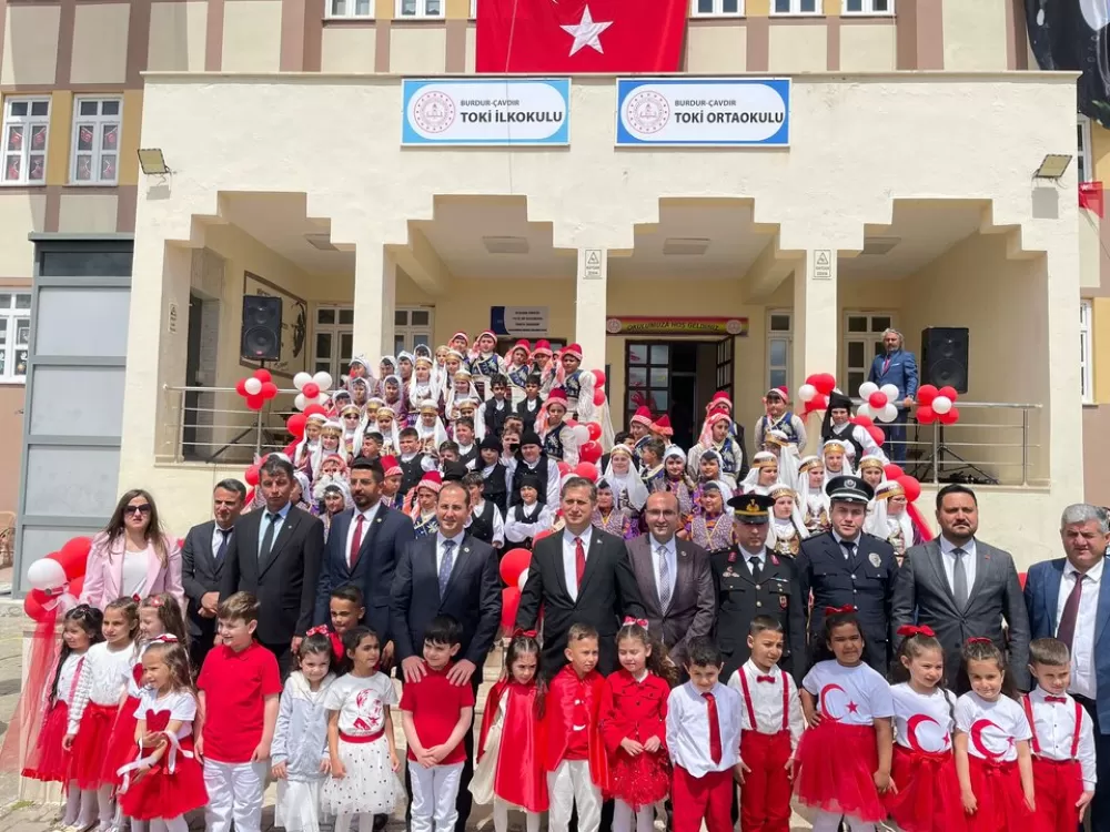 Burdur Çavdır'da 23 Nisan Coşkusu TOKİ Ortaokulu'nda Yaşandı