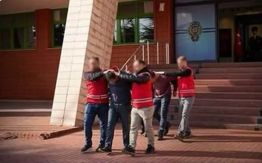 Isparta'da Dolandırdılar Mersinde Yakalandılar  Bu sefer bakın nasıl dolandırdılar 