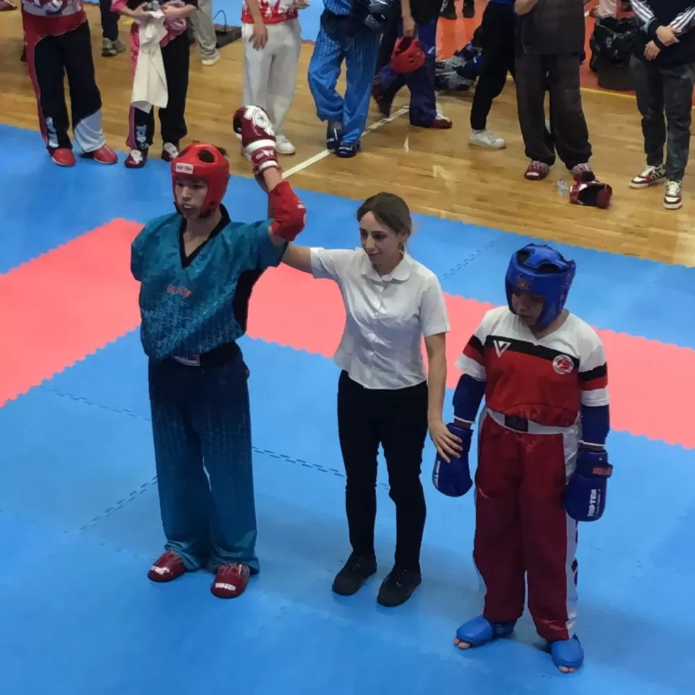 Burdurlu kick boksçular Diyarbakır'da ringi salladı! 6 madalya ile döndüler