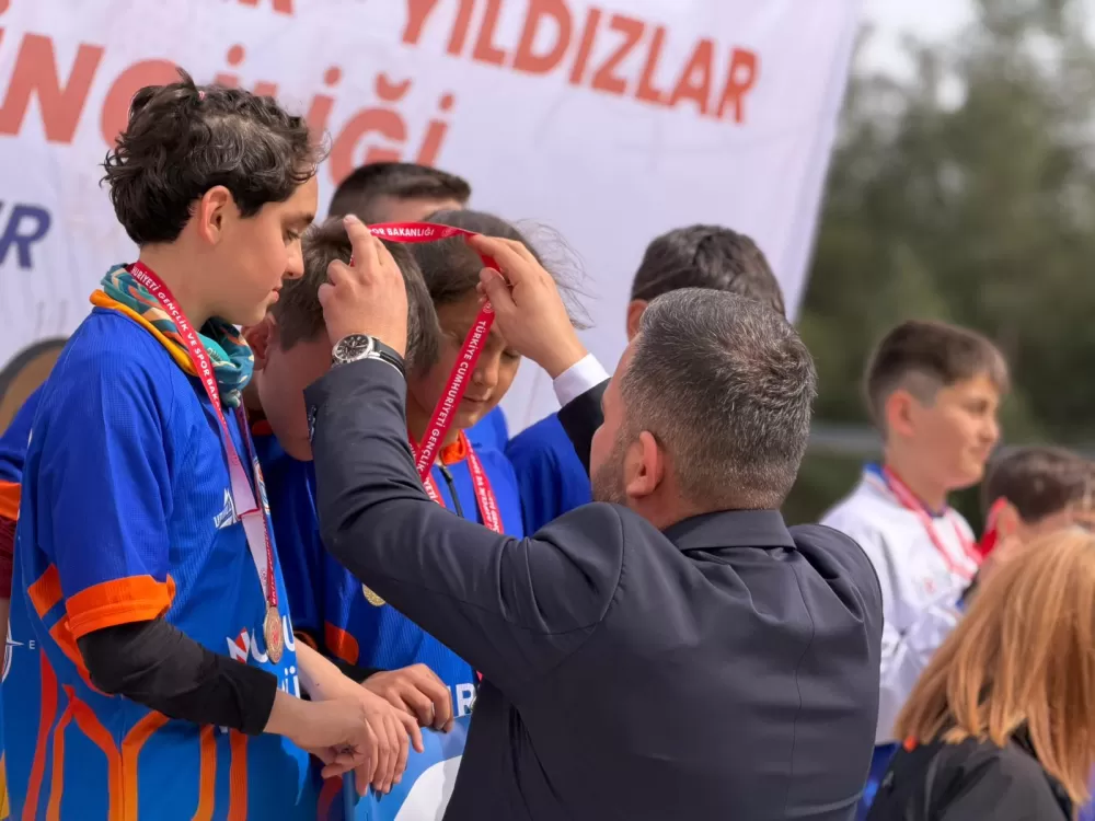 Bucak’ta oryantiring heyecanı 17 İlden 400 sporcu kıyasıya yarıştı