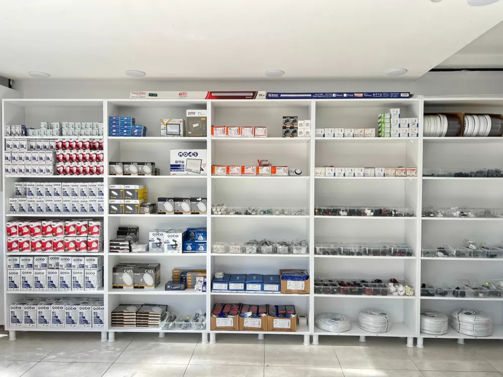 Bucak’ta Ahmet Elektrik Elektronik Açıldı 