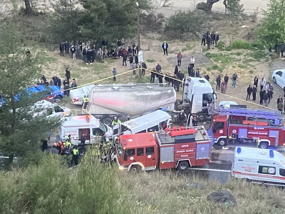 Burdur Bucak feci kaza Yaşamını yitirenlerin isimleri belli oldu 