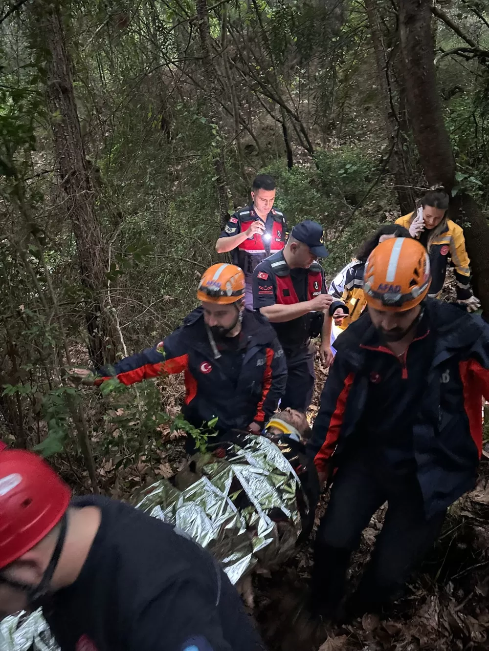 Antalya’da 80 Metrelik Uçurumdan Kurtarıldı