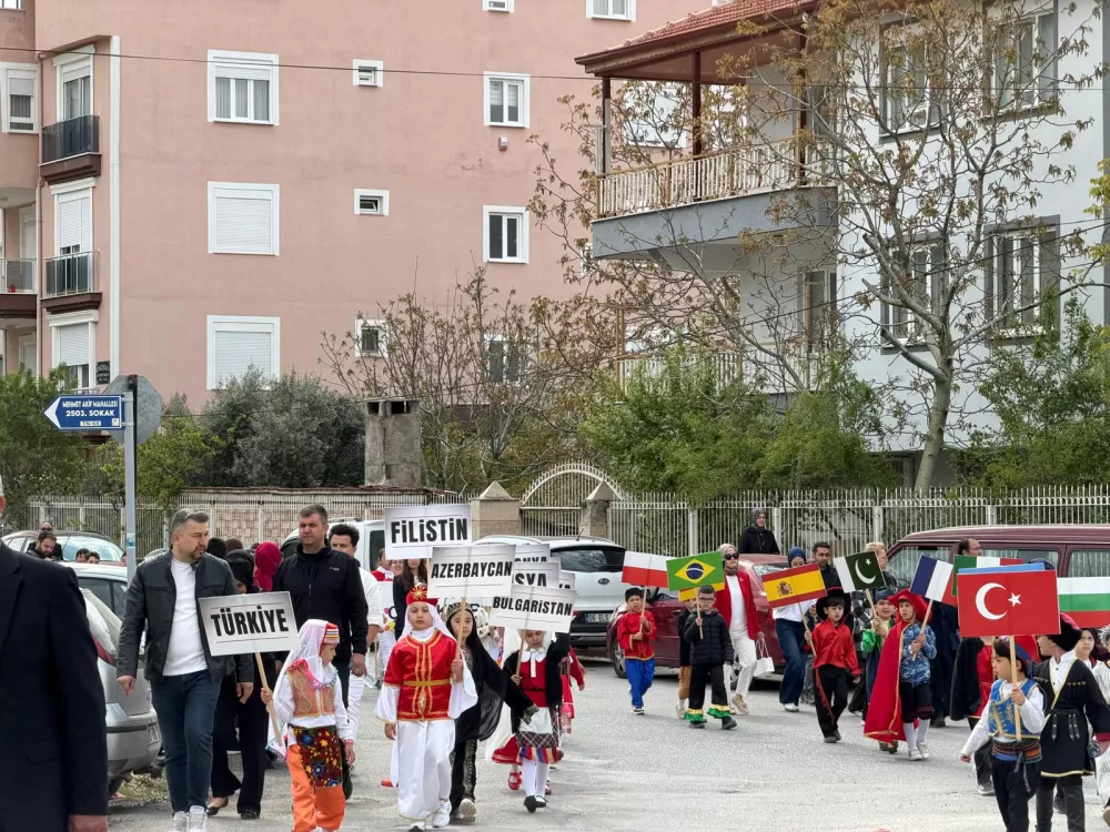 Bucak’ta 23 Nisan coşkusu 106. Yıl dolu dolu kutlandı