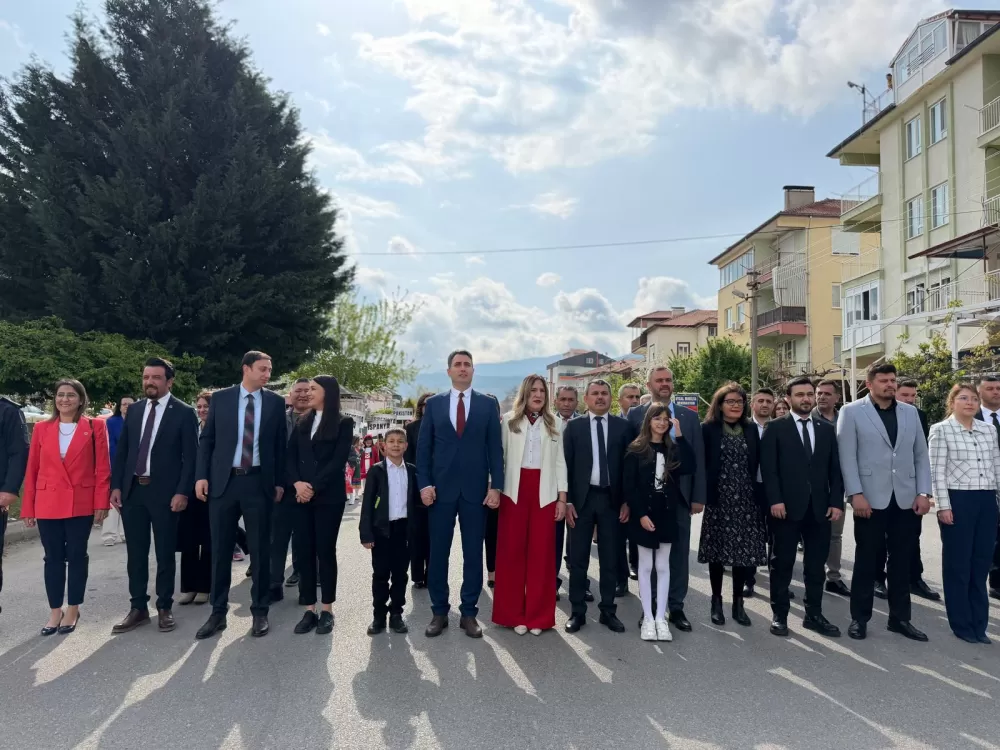 Bucak’ta 23 Nisan coşkusu 106. Yıl dolu dolu kutlandı