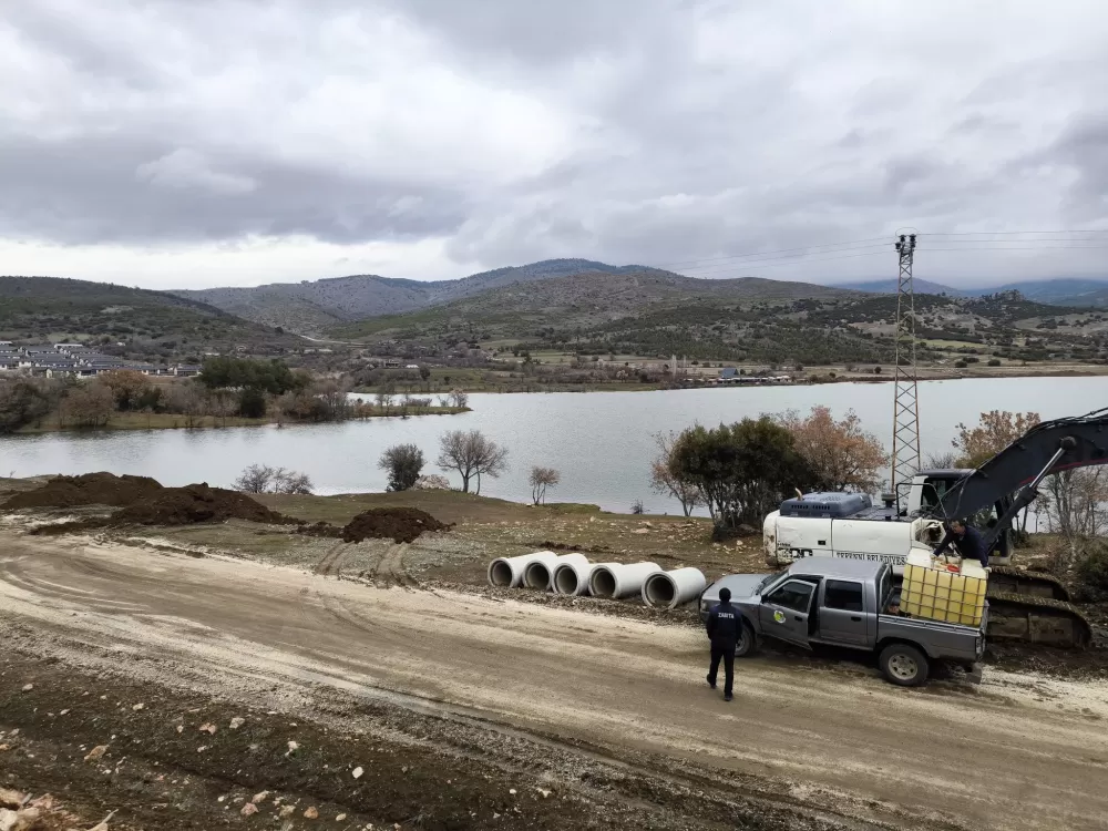 Tefenni Barajı kıyı şeridi yenileniyor Başkan Alagöz'den çevre kirliliği ve güvenlik uyarısı