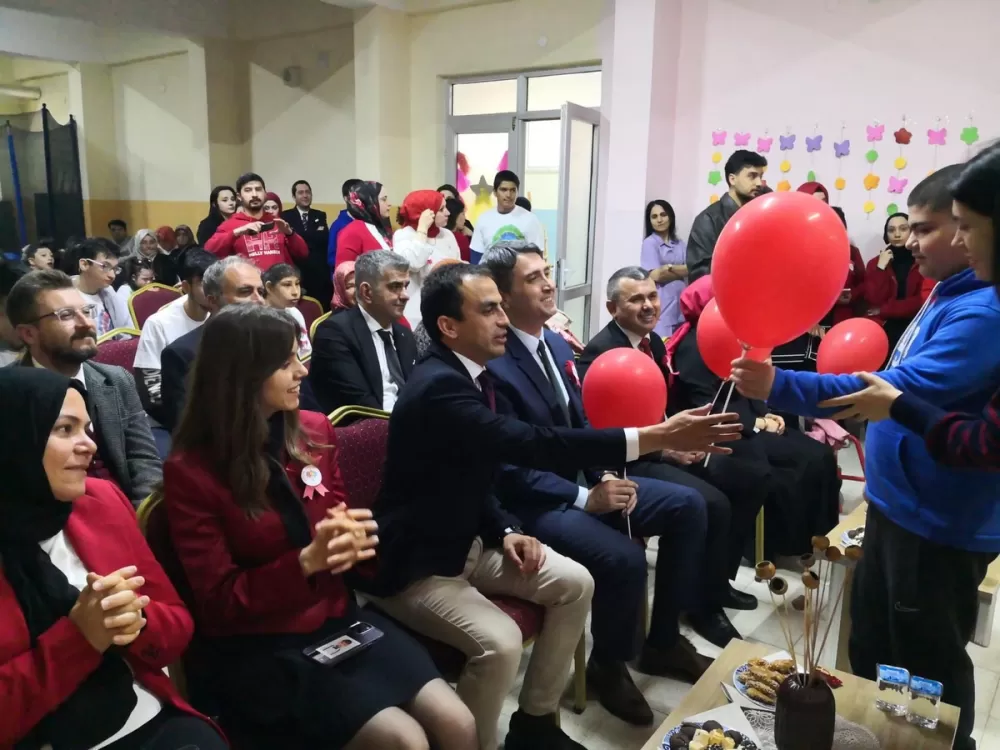 Kaymakam Kuruca’dan Otizm Farkındalık Günü’nde anlamlı ziyaret