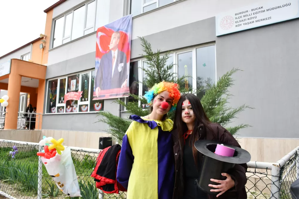 HTMYO’lu Öğrencilerden Elsazı Köyü’nde 23 Nisan Çıkarması