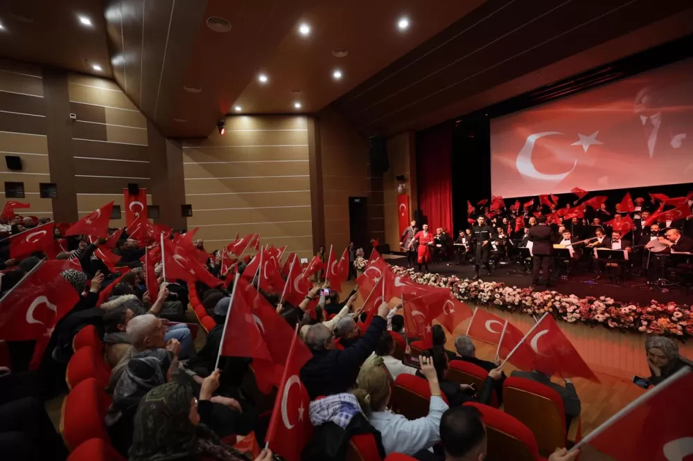 Burdur'da kahramanlık türküleri konseri! Duygu dolu anlar yaşattı