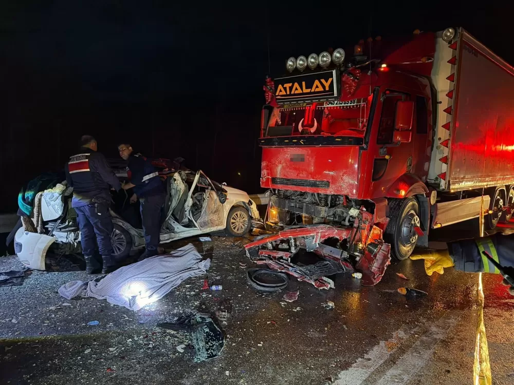 Çocuklarını korumaya çalışırken kazada hayatını kaybeden annenin cenazesi Batman'a gönderildi