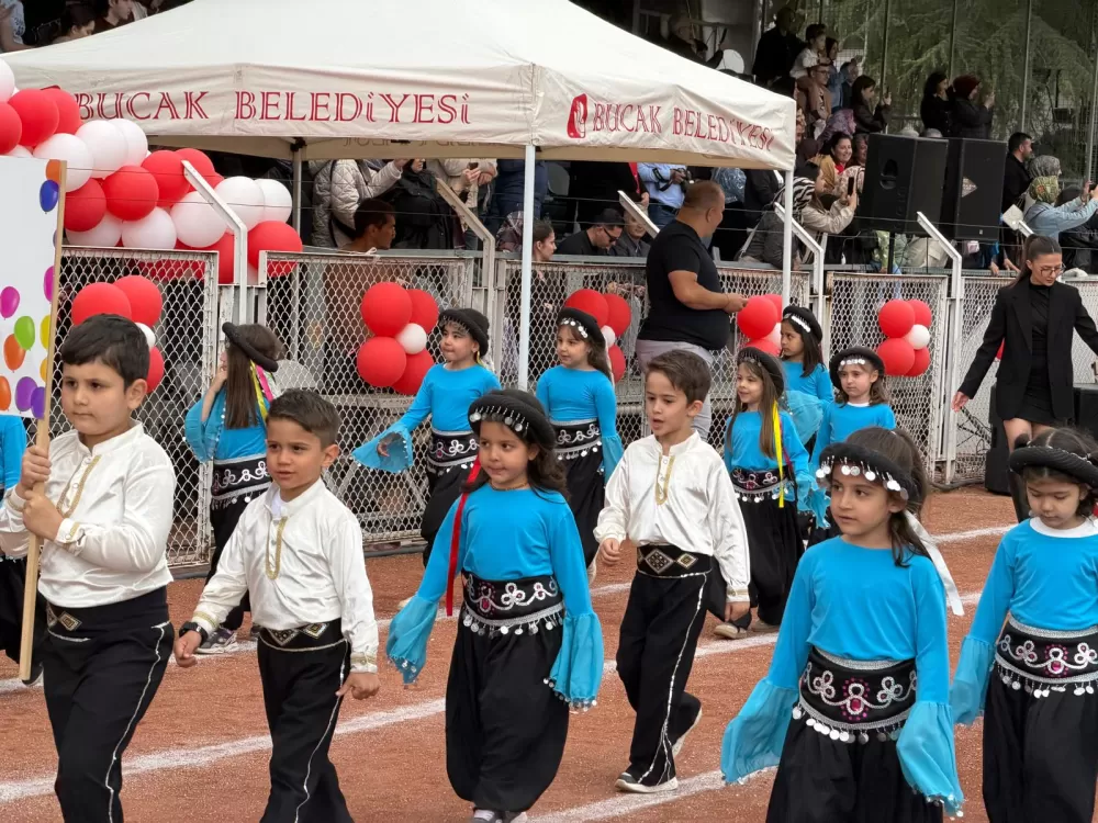Bucak’ta 23 Nisan coşkusu 106. Yıl dolu dolu kutlandı