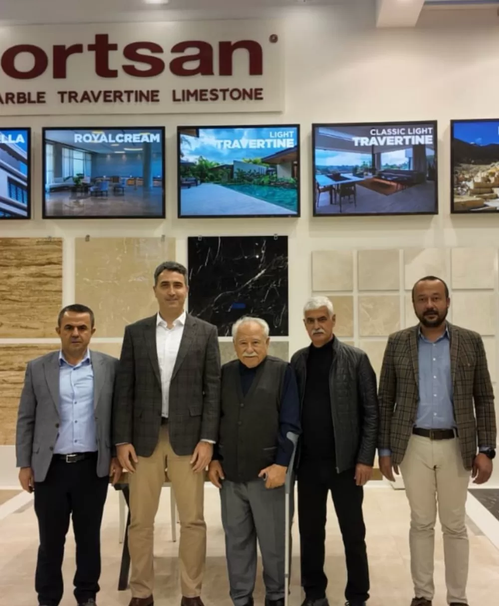 Bucak Kaymakamı Kuruca, Marble İzmir’de sektör temsilcileriyle buluştu