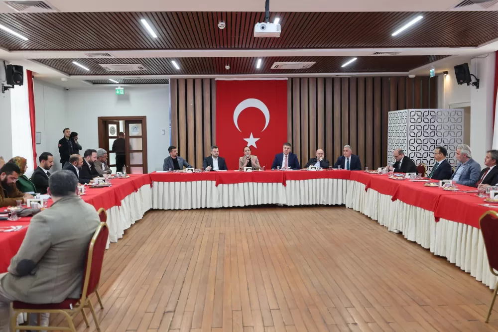 Burdur’da Gençlerin Eğitimi Masaya Yatırıldı