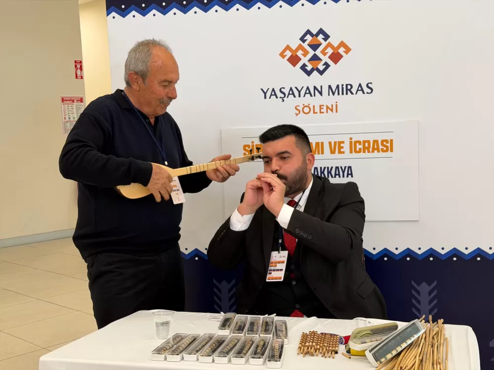 Burdur'da yaşayan miras coşkusu! 50 sanatçı geleneksel kültürü geleceğe taşıyor