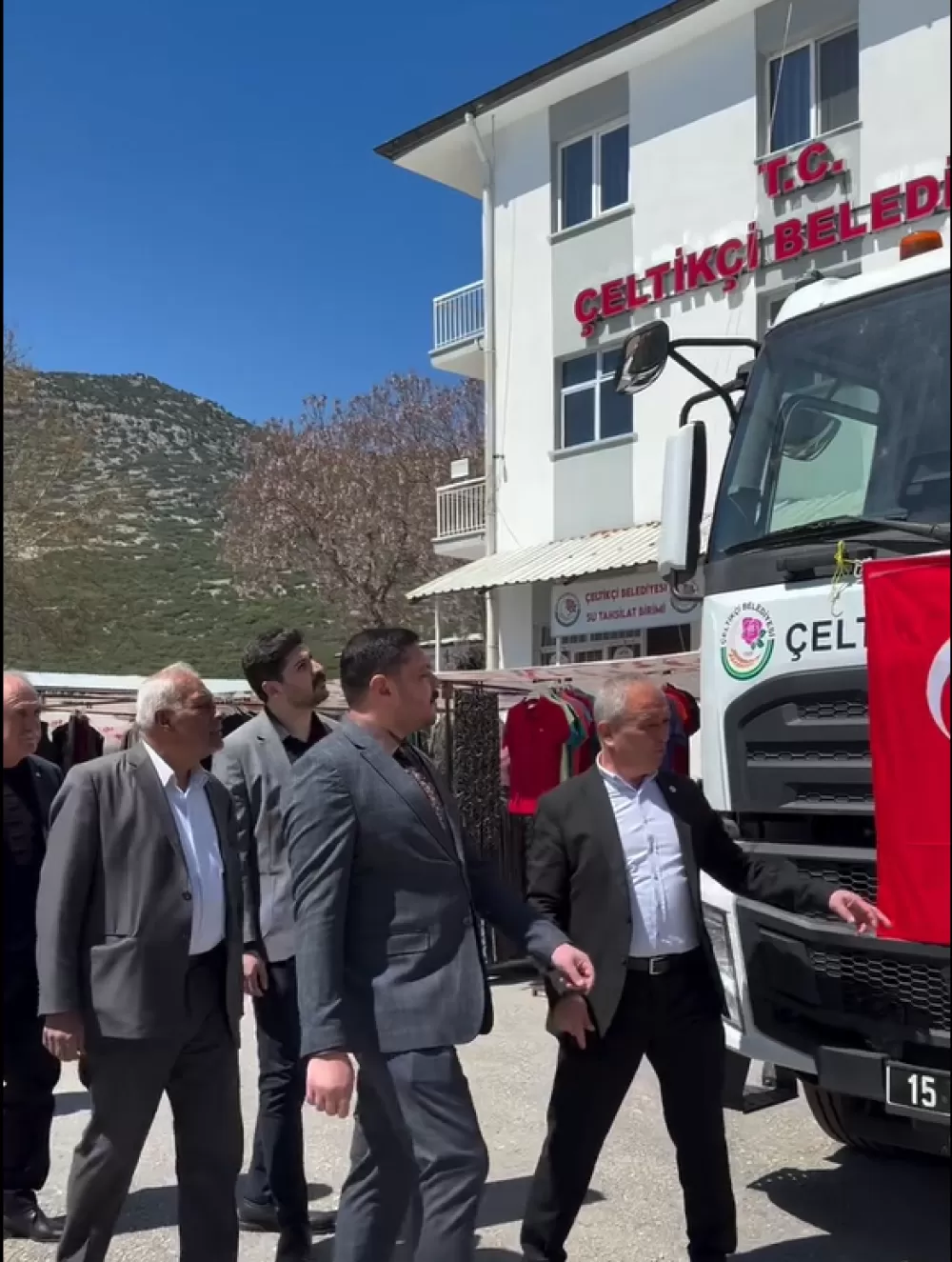 Çeltikçi’de Hizmet Kalitesi Artıyor Yeni Araç Teslim Edildi