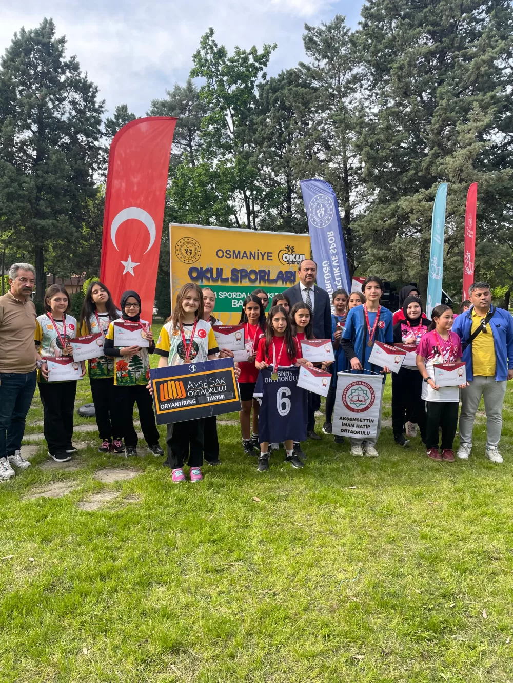 Ayşe Sak Ortaokulu Oryantiring Türkiye Yarı Finallerinde büyük başarı