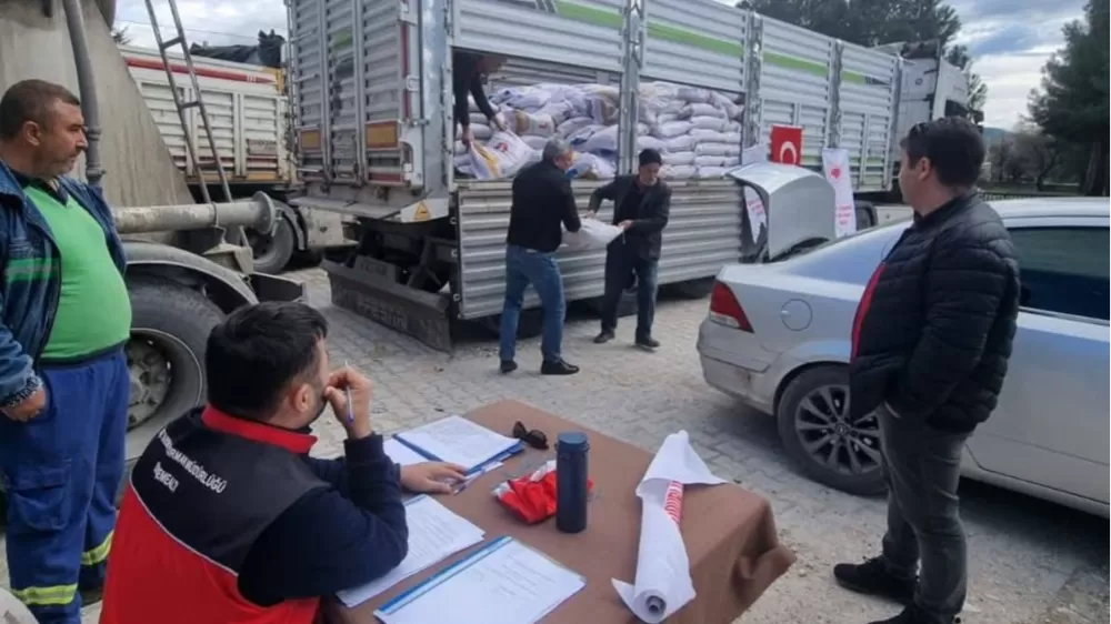 Antalya Korkuteli ve Döşemealtı İlçelerinde Çiftçiye 17 Tonluk Nohut Tohumu Desteği