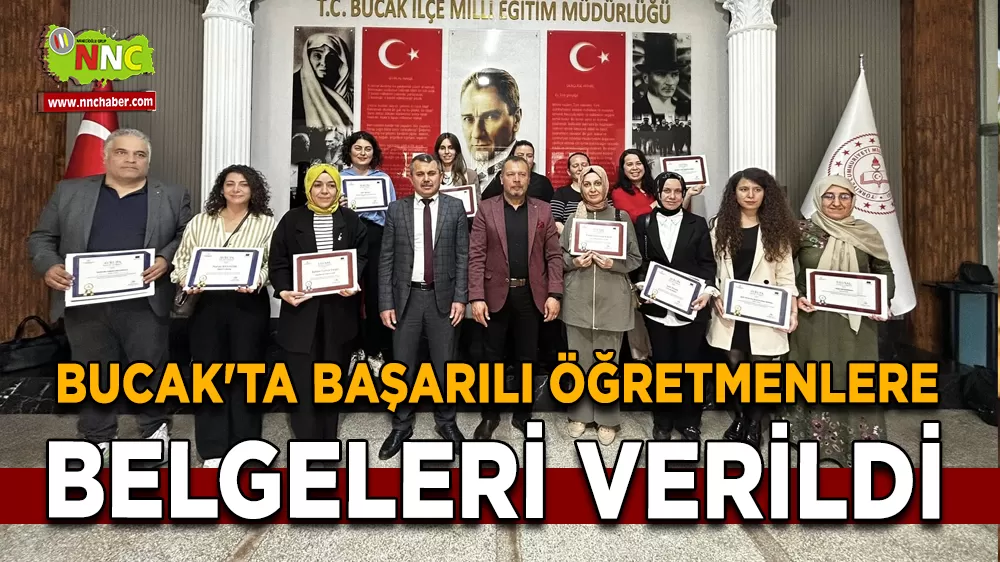 Bucak'ta Başarılı Öğretmenlere Belgeleri Verildi