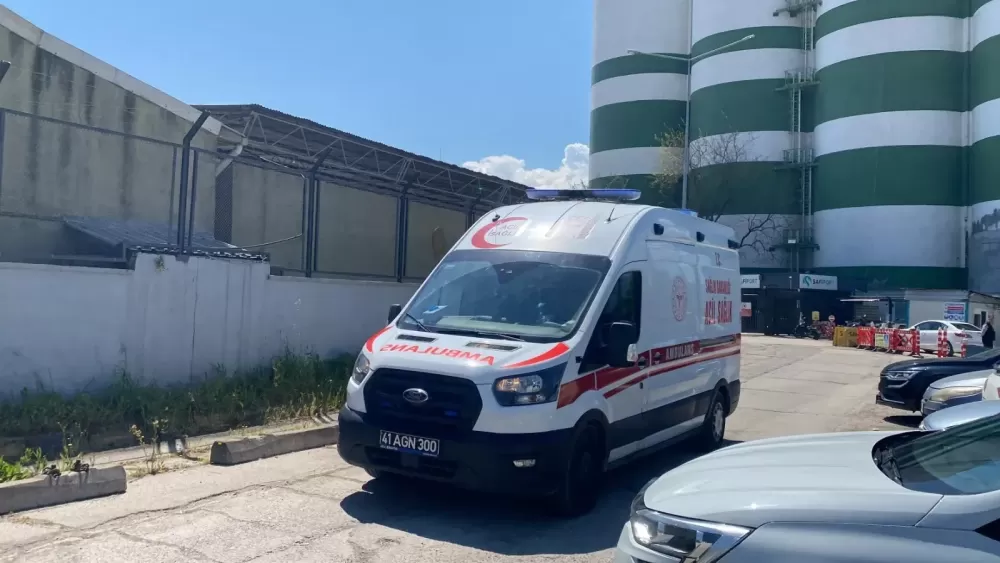 Kocaeli'nde Talihsiz İşçi Metrelerce Yükseklikten Aşağı Düştü