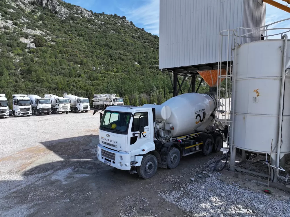 Bucak'ta İNC Hazır Beton organize sanayi bölgesinde hizmet girdi