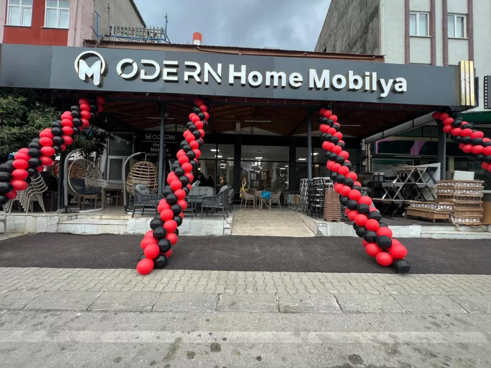 Bucak’ta Modern Mobilya Kapılarını Açtı