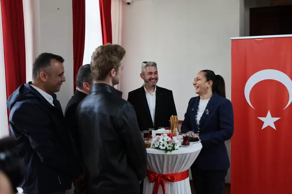 Vali Tülay Baydar Bilgihan Burdur'da geniş katılımlı ziyaretçi kabulü gerçekleştirdi