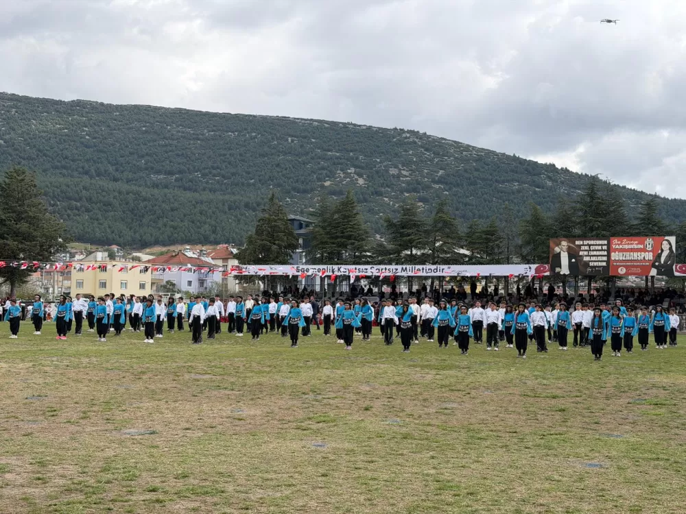 Bucak’ta 23 Nisan coşkusu 106. Yıl dolu dolu kutlandı