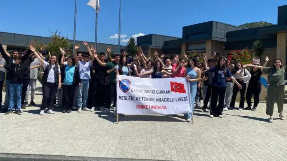 Finike’de Öğrencilerden Deprem Farkındalığı Gezisi