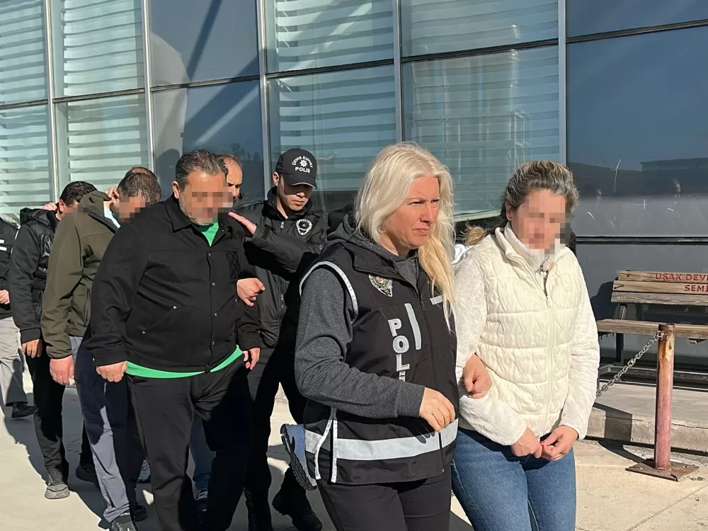 Uşak Eşme Belediye Başkanı Tozan ve 2 belediye personeli tutuklandı