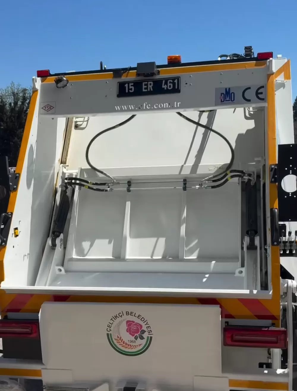 Çeltikçi’de Hizmet Kalitesi Artıyor Yeni Araç Teslim Edildi