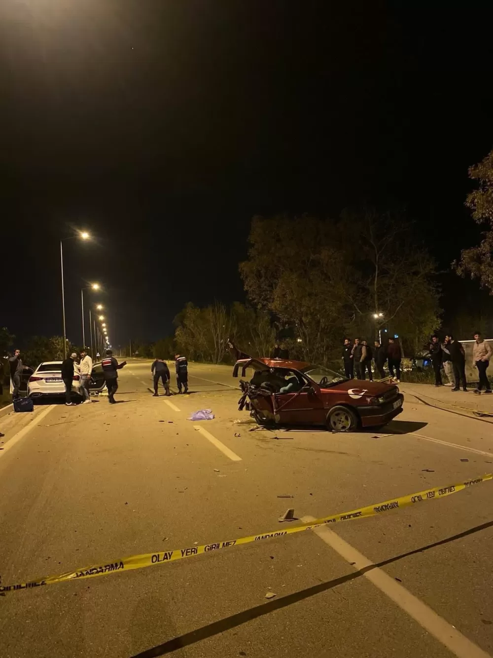 Antalya -Kumluca- Finike Yolunda iki araç çarpıştı 1 kişi hayatını kaybetti