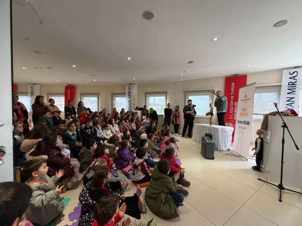 Burdur'da yaşayan miras coşkusu! 50 sanatçı geleneksel kültürü geleceğe taşıyor