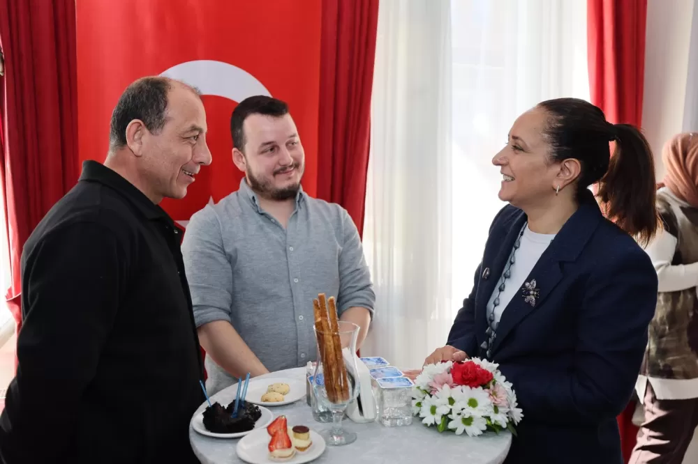 Vali Tülay Baydar Bilgihan Burdur'da geniş katılımlı ziyaretçi kabulü gerçekleştirdi