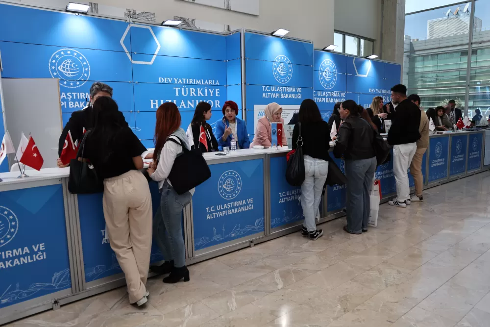 MAKÜ öğrencileri Antalya’da iş dünyasıyla buluştu