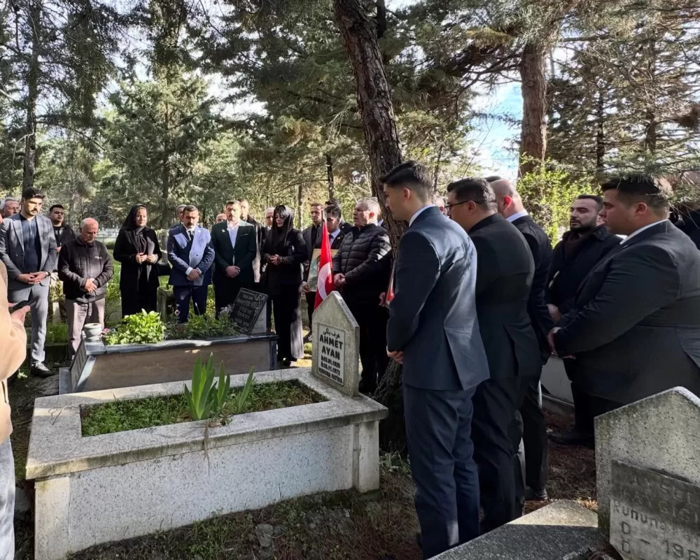 Ülkücü Şehit Ramazan Yeşilyayla unutulmadı! Sene-i devriyesinde kabri başında anıldı