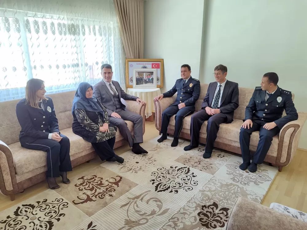 Bucak Kaymakamı Kuruca şehit ailesini ziyaret etti