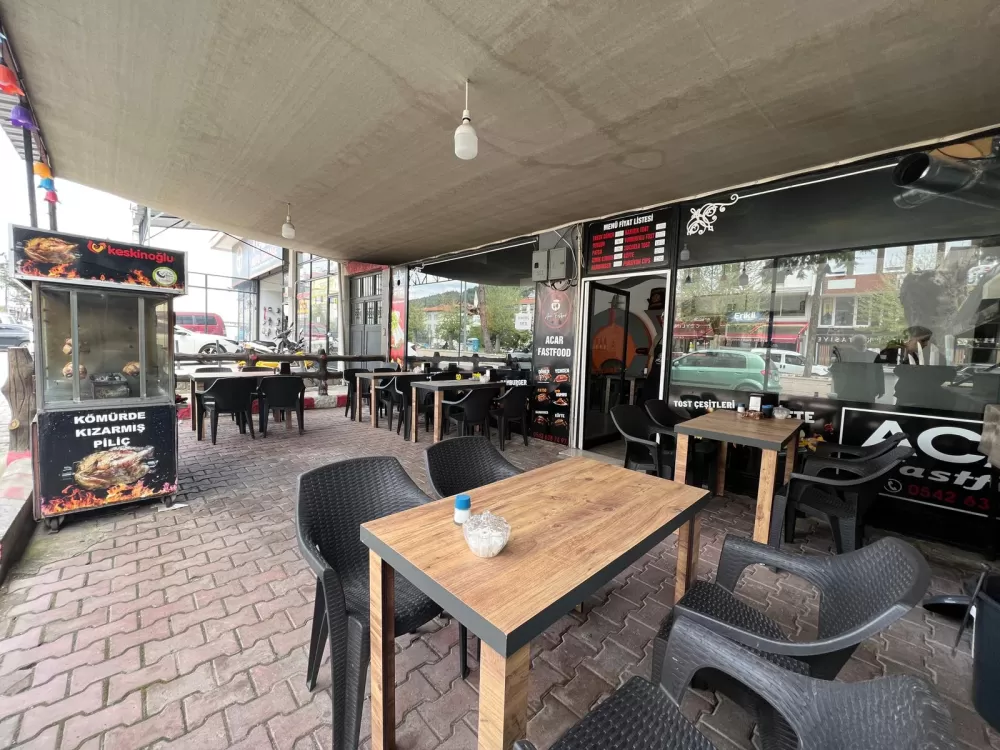 Bucak’ta Acar Fast Food Yenilenen Yüzüyle Açıldı