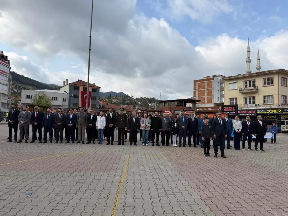 Bucak’ta 23 Nisan coşkusu 106. Yıl dolu dolu kutlandı
