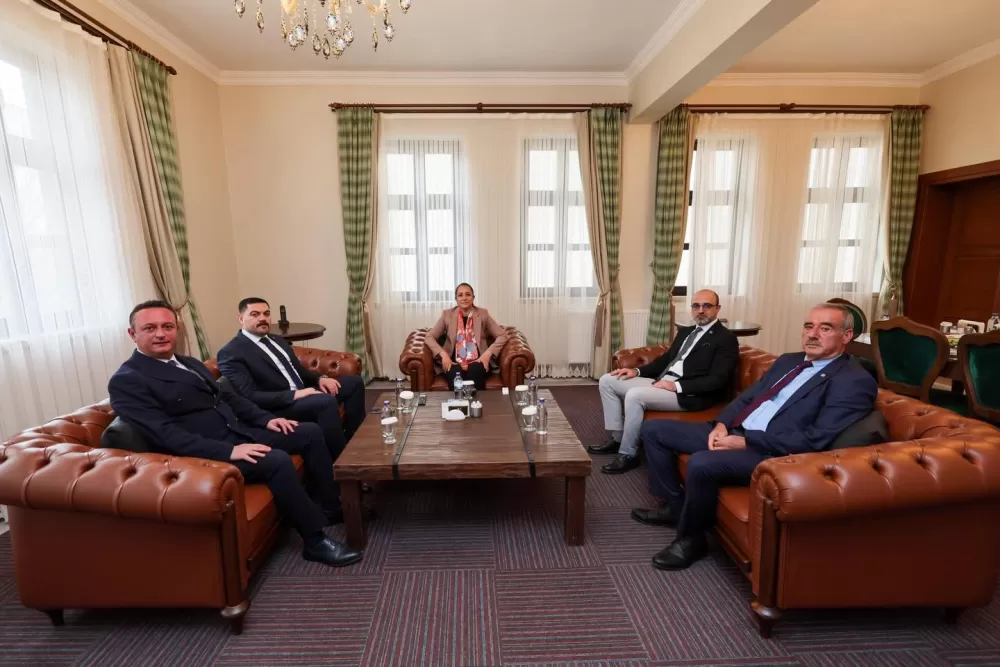 Burdur’da Siyasi Liderler Aynı Masada