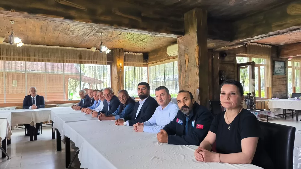 Burdur'da Seçim Öncesi Güç Gösterisi: 21 Oda Aynı Masada