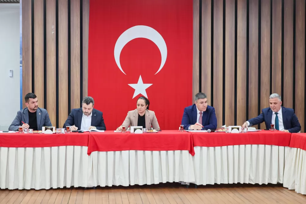 Burdur’da Gençlerin Eğitimi Masaya Yatırıldı