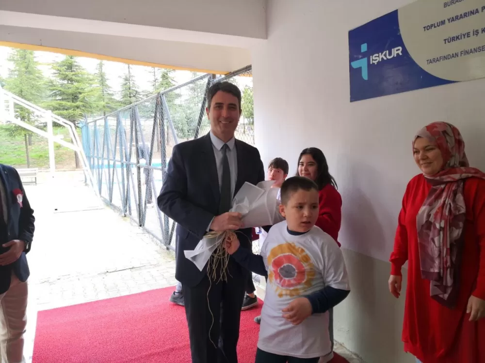 Kaymakam Kuruca’dan Otizm Farkındalık Günü’nde anlamlı ziyaret